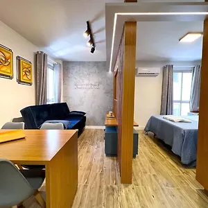 Estudio Reformado E Apartamento