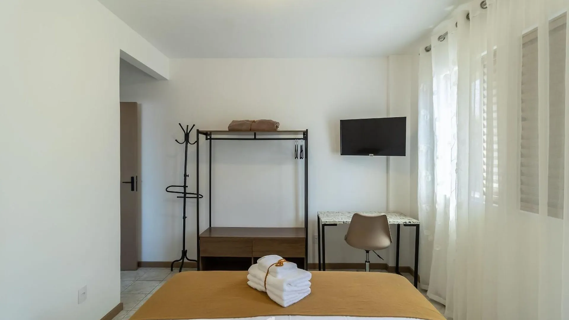 Lindo Apto A 650M Da Ufsc Floripa-Sc Idc0102 Florianopolis Apartment